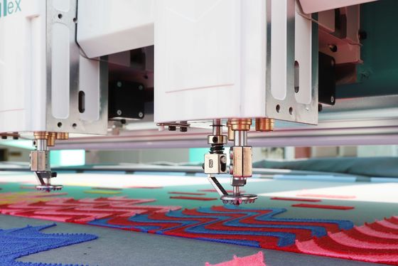 Máy thêu chenille 1000RPM 6 kim 15 đầu Máy thêu tự động máy tính