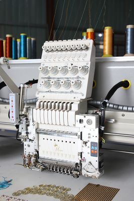 Thiết bị dây thừng Máy thêu 9 kim 6 đầu Máy thêu tốc độ cao