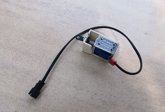 Black Jump Solenoid / Cutter Solenoid cho máy thêu máy tính