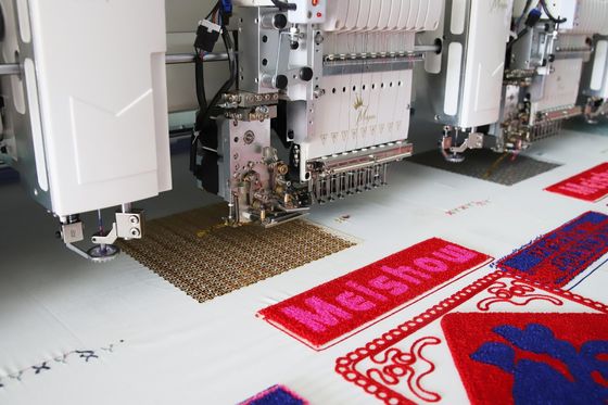 Máy thêu khăn máy tính 15 đầu 13 ngôn ngữ Máy thêu Pro